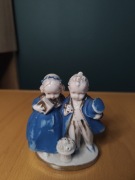 Porcelanowa figurka młoda para chłopiec dziewczynka Hertwig Katzhutte