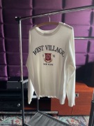 Bershka – Sweter biały z nadrukiem WEST VILLAGE