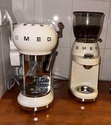 Ekspres kolbowy + młynek SMEG