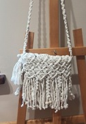 Torebka makrama, rekodzieło, kremowa z fredzelkami 