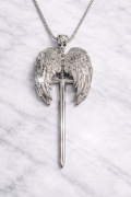 Naszyjnik srebrny miecz ze skrzydłami anioła wisiorek