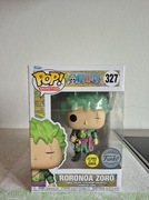 Funko POP One Piece #327 Roronoa Zoro GiTD