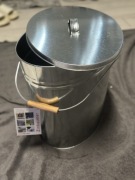 Wiadra z pokrywamy 20l