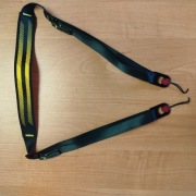 Uniwersalny pasek do szybkiego zwalniania aparatu fotograficznego.