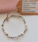 Bransoletka handmade z perłą i czarnym turmalinem – ochrona i elegancja