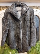 Krótkie futro z Karakuł, naturalne rozmiar ok L