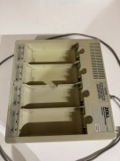 Ładowarka stacjonarna Defibrylator ZOLL M/E Series 