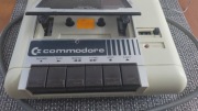 Commodore magnetofon i kasety 2 sztuki 