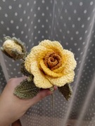 Róża chińska kwiat wykonany szydełkiem wys. ok. 32 cm