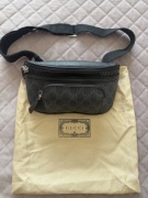 Nerka Saszetka Gucci Czarna Canvas Monogram