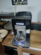expres do kawy delonghi magnifica s ecam22.360.B czytaj opis
