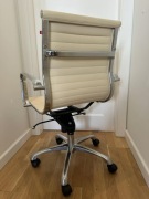 Fotel obrotowy VOX Hagen II, beżowy, stan bardzo dobry