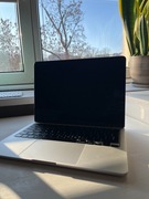 Używany Apple MacBook Air M3 13" 2024r. 256 GB 8GB RAM srebrny (silver)