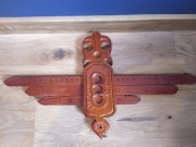 Kalendarz ścienny drewniany brązowy PRL