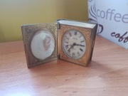 Zegar budzik w kształcie książki germany .