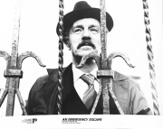 WYJŚCIE AWARYJNE film fotos fotografia JERZY MICHOTEK 24x30