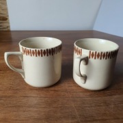 Para Vintage Filiżanek Chodzież – PRL – Klasyczny Wzór