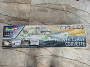FLOWER CLASS CORVETTE TECHNIK REVELL 00451 SKALA 1/72
