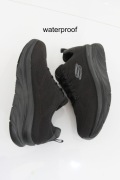 Skechers D Lux walker waterproof, memory foam 40