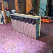 Radioodbiornik Dominika tranzystorowy dla miłośników kolekcjonerstwa.