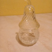 KRYSZTAŁOWA GRUSZKA - BOMBONIERA -PRL.