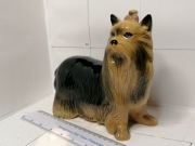 PIES DOG PORCELANOWA FIGURKA