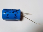 Kondensator elektrolityczny 220uF/63V ELWA