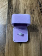 Srebrny pierścionek kamień rozeta rozmiar 19 walentynki