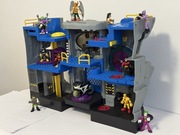 DC Comics duża baza Batmana rozkładana 12 figurek i motor imaginext