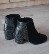 Całe buty na obcasie 36