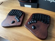 Mechaniczna klawiatura ergonomiczna - Keyboardio Model 100, RGB, Walnut