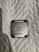 Intel Xeon E5-2696 v3 (18 rdzeni, 36 wątków, 45 MB Cache).