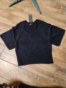 Czarny sweter z krótkim rękawem