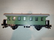 Dwuosiowy wagon osobowy Piko H0 DR Ideał! Szyby!