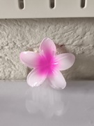 Różowa klamra do włosów kwiatkek