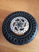 Tylne koło ze stałą oponą Blaupunkt ESC910 - oryginał, używany.