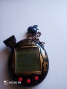 Tamagotchi Connection V5 Familitchi Black and Gold, Bandai, działające