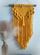 Żółta makrama na ścianę Boho
