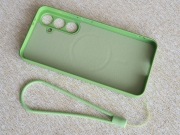 Case Samsung Galaxy S24 FE, transparentne i zielone Bizon Magnetic