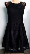 Orsay Czarna koronkowa rozkloszowana sukienka rozm.38