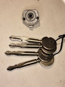 Wkładka patentowa na klucze krzyżowe leżak magazynowy komplet z 4 kluczami