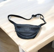 Czarna sportowa nowa saszetka 3komory na zamek nerka saszetka biodrowa 