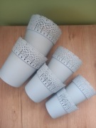 Zestaw 6 doniczek plastikowych bez podstawek