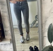 szare jeansy w biodrach 90 cm plus minus