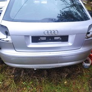 klapa tylnia audi a3 8p lak LY7W