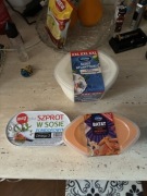 Śledź atlantycki ,szproty w sosie pomidorowym,śledź atlantycki w sosie bat.