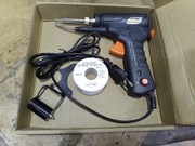 Lutownica z podajnikiem drutu cynowego 