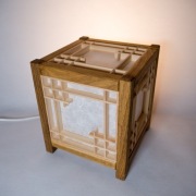 DIY Lampka Shoji z panelami Kumiko