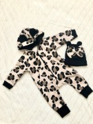 Pajac dziewczęcy + czapeczka 