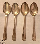 Łyżeczki do kawy Towle Beaded Antique srebro platerowane Vintage